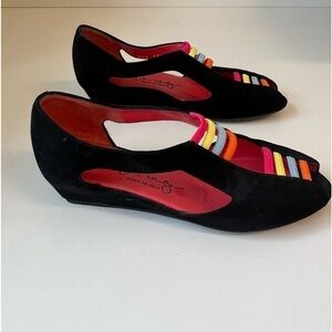 Pas De Rouge Suede Peep Toe Sandals. Excellent Condition. Size 5.5